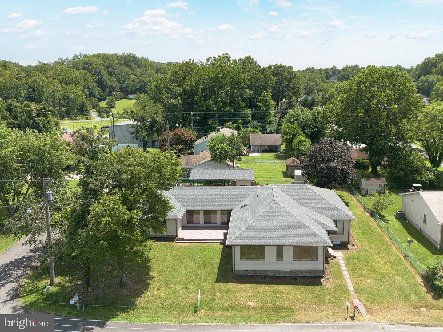 6238 POTOMAC AVE, KING GEORGE, Virginia 22485, 3 Bedrooms Bedrooms, ,3 BathroomsBathrooms,Residential,For sale,6238 POTOMAC AVE,VAKG2006624 MLS # VAKG2006624