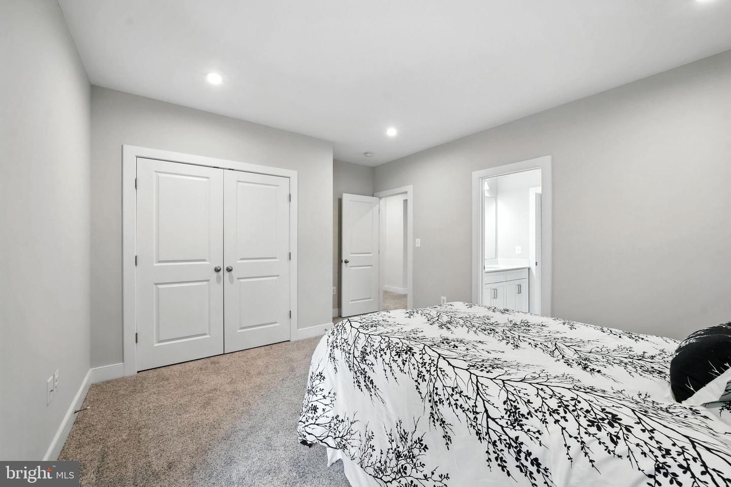 106 DIZEREGA CT SW, LEESBURG, Virginia 20175, 5 Bedrooms Bedrooms, ,4 BathroomsBathrooms,Residential,For sale,106 DIZEREGA CT SW,VALO2100164 MLS # VALO2100164