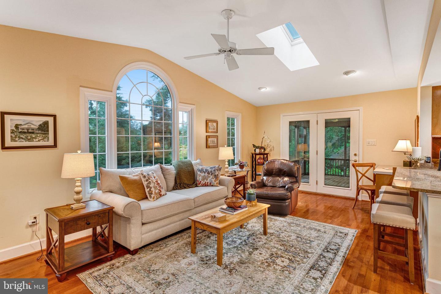 11961 GOVERNORS CT, WOODBRIDGE, Virginia 22192, 4 Bedrooms Bedrooms, ,2 BathroomsBathrooms,Residential,For sale,11961 GOVERNORS CT,VAPW2097740 MLS # VAPW2097740