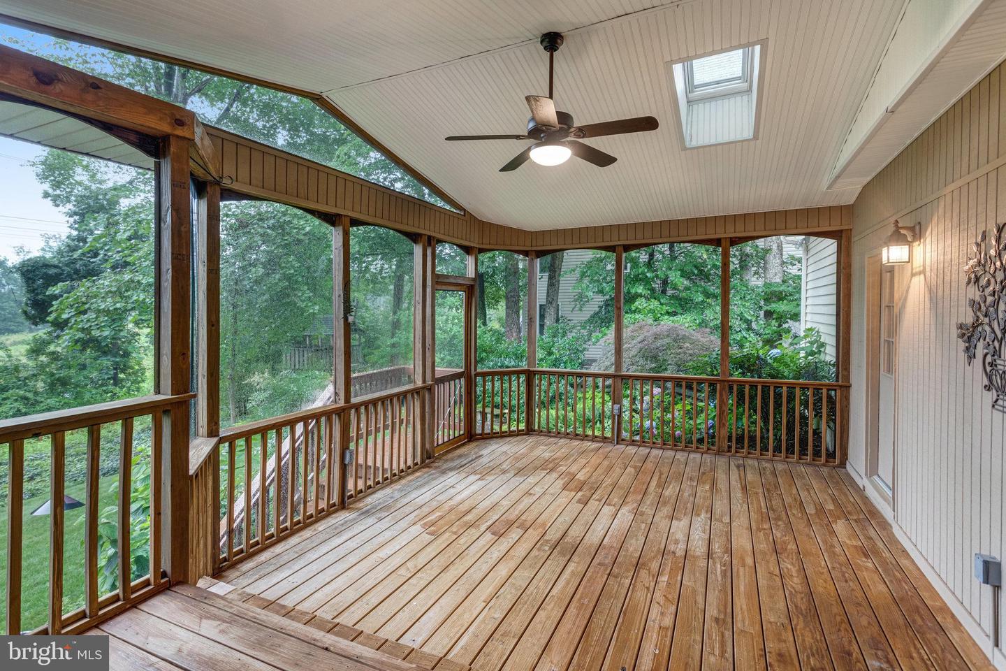 11961 GOVERNORS CT, WOODBRIDGE, Virginia 22192, 4 Bedrooms Bedrooms, ,2 BathroomsBathrooms,Residential,For sale,11961 GOVERNORS CT,VAPW2097740 MLS # VAPW2097740