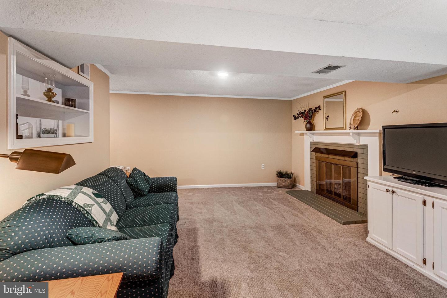 11961 GOVERNORS CT, WOODBRIDGE, Virginia 22192, 4 Bedrooms Bedrooms, ,2 BathroomsBathrooms,Residential,For sale,11961 GOVERNORS CT,VAPW2097740 MLS # VAPW2097740