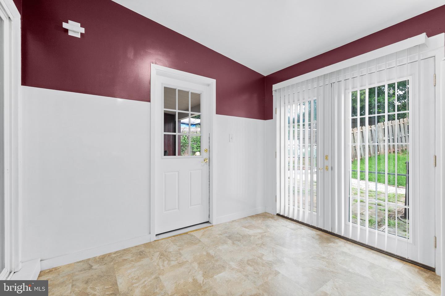 800 N CROYDON ST, STERLING, Virginia 20164, 5 Bedrooms Bedrooms, ,3 BathroomsBathrooms,Residential,For sale,800 N CROYDON ST,VALO2100314 MLS # VALO2100314