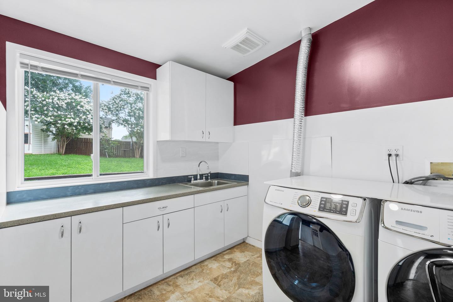 800 N CROYDON ST, STERLING, Virginia 20164, 5 Bedrooms Bedrooms, ,3 BathroomsBathrooms,Residential,For sale,800 N CROYDON ST,VALO2100314 MLS # VALO2100314