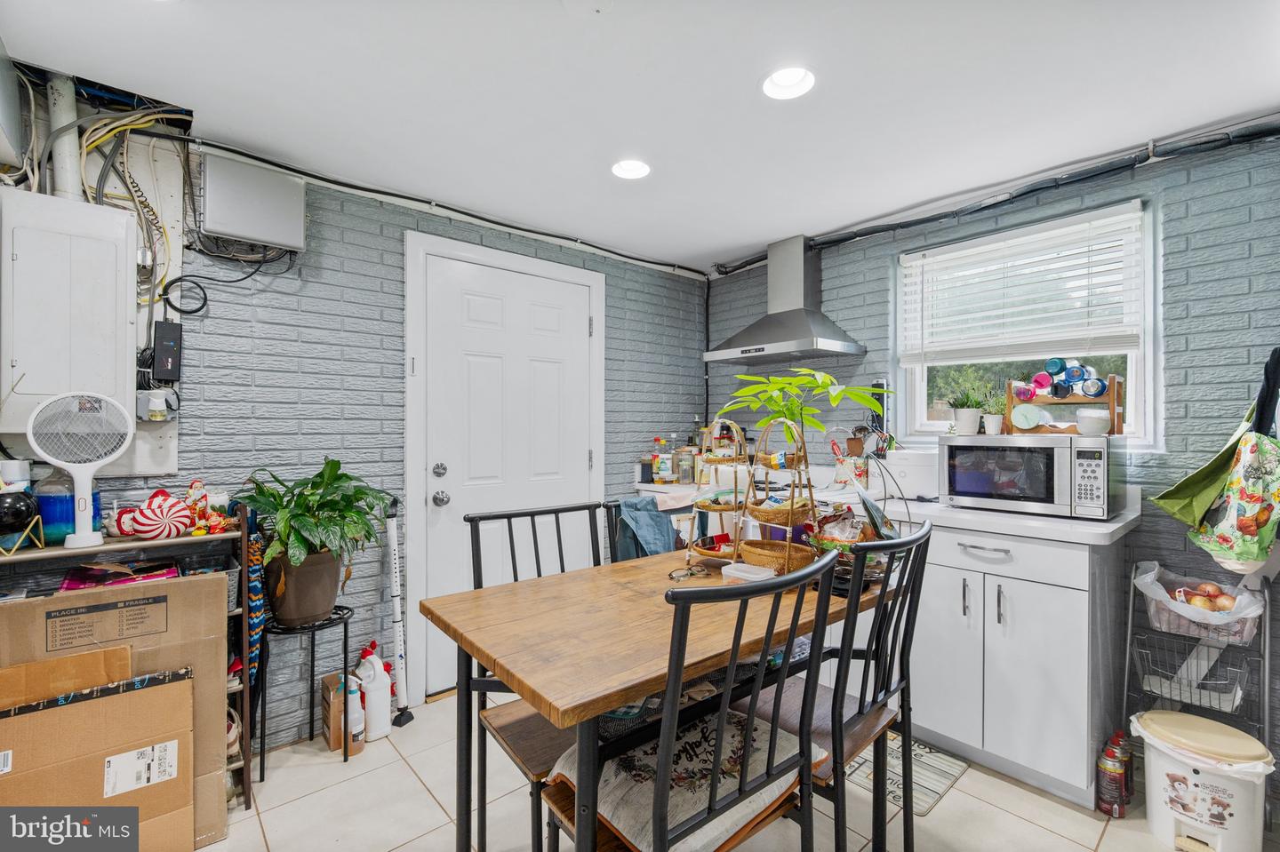 800 N CROYDON ST, STERLING, Virginia 20164, 5 Bedrooms Bedrooms, ,3 BathroomsBathrooms,Residential,For sale,800 N CROYDON ST,VALO2100314 MLS # VALO2100314