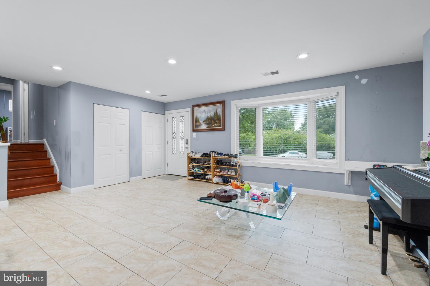 800 N CROYDON ST, STERLING, Virginia 20164, 5 Bedrooms Bedrooms, ,3 BathroomsBathrooms,Residential,For sale,800 N CROYDON ST,VALO2100314 MLS # VALO2100314