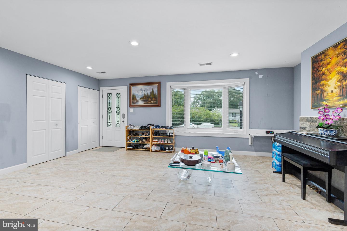 800 N CROYDON ST, STERLING, Virginia 20164, 5 Bedrooms Bedrooms, ,3 BathroomsBathrooms,Residential,For sale,800 N CROYDON ST,VALO2100314 MLS # VALO2100314