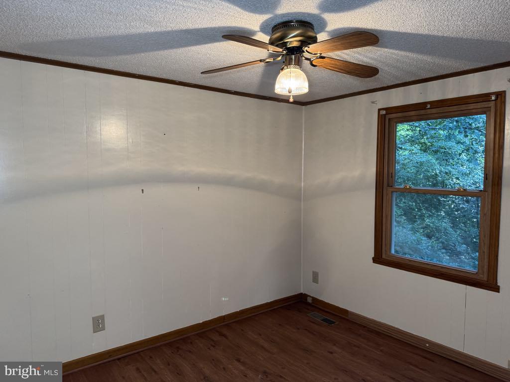 15 RIDGE RD, STAFFORD, Virginia 22556, 3 Bedrooms Bedrooms, ,2 BathroomsBathrooms,Residential,For sale,15 RIDGE RD,VAST2040140 MLS # VAST2040140
