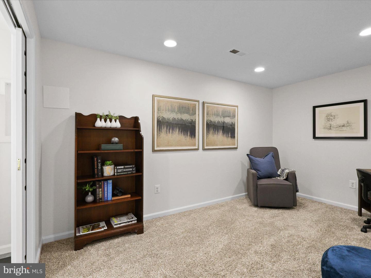 25449 MORSE DR, CHANTILLY, Virginia 20152, 3 Bedrooms Bedrooms, ,3 BathroomsBathrooms,Residential,For sale,25449 MORSE DR,VALO2100606 MLS # VALO2100606