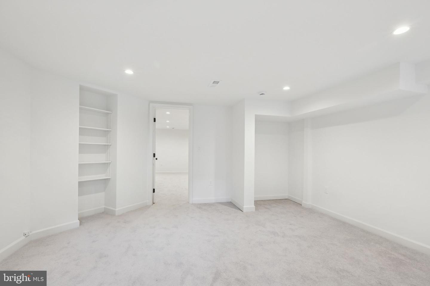 1845 VERNON ST NW, WASHINGTON, District Of Columbia 20009, 4 Bedrooms Bedrooms, ,3 BathroomsBathrooms,Residential,For sale,1845 VERNON ST NW,DCDC2208832 MLS # DCDC2208832