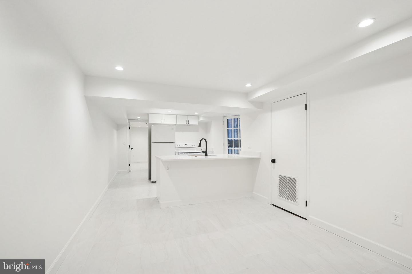 1845 VERNON ST NW, WASHINGTON, District Of Columbia 20009, 4 Bedrooms Bedrooms, ,3 BathroomsBathrooms,Residential,For sale,1845 VERNON ST NW,DCDC2208832 MLS # DCDC2208832