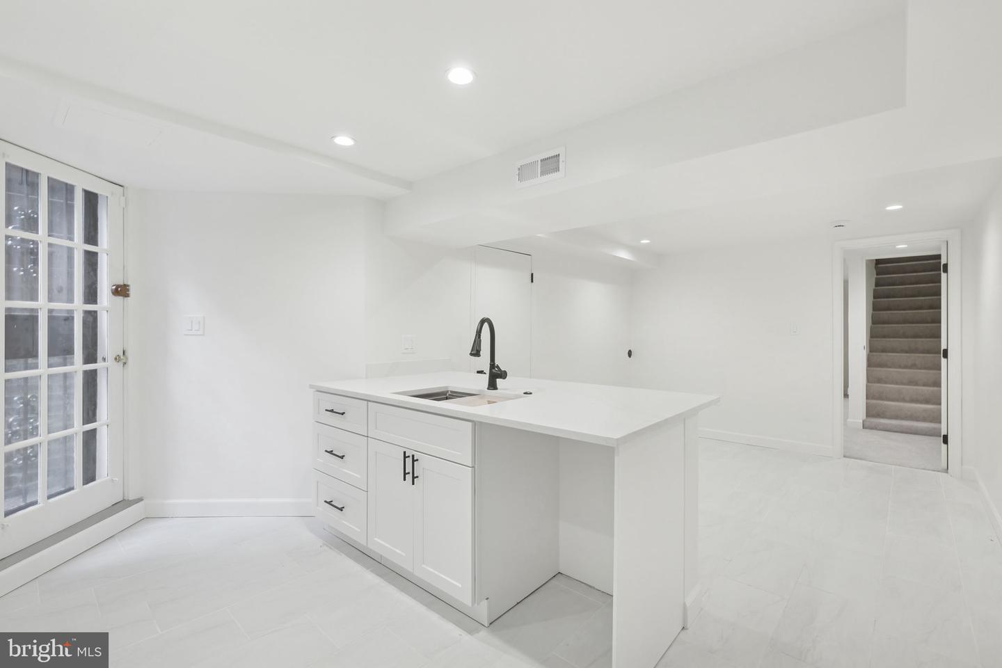 1845 VERNON ST NW, WASHINGTON, District Of Columbia 20009, 4 Bedrooms Bedrooms, ,3 BathroomsBathrooms,Residential,For sale,1845 VERNON ST NW,DCDC2208832 MLS # DCDC2208832