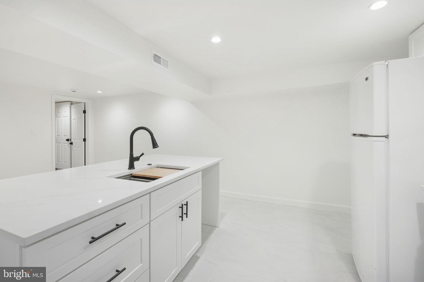 1845 VERNON ST NW, WASHINGTON, District Of Columbia 20009, 4 Bedrooms Bedrooms, ,3 BathroomsBathrooms,Residential,For sale,1845 VERNON ST NW,DCDC2208832 MLS # DCDC2208832
