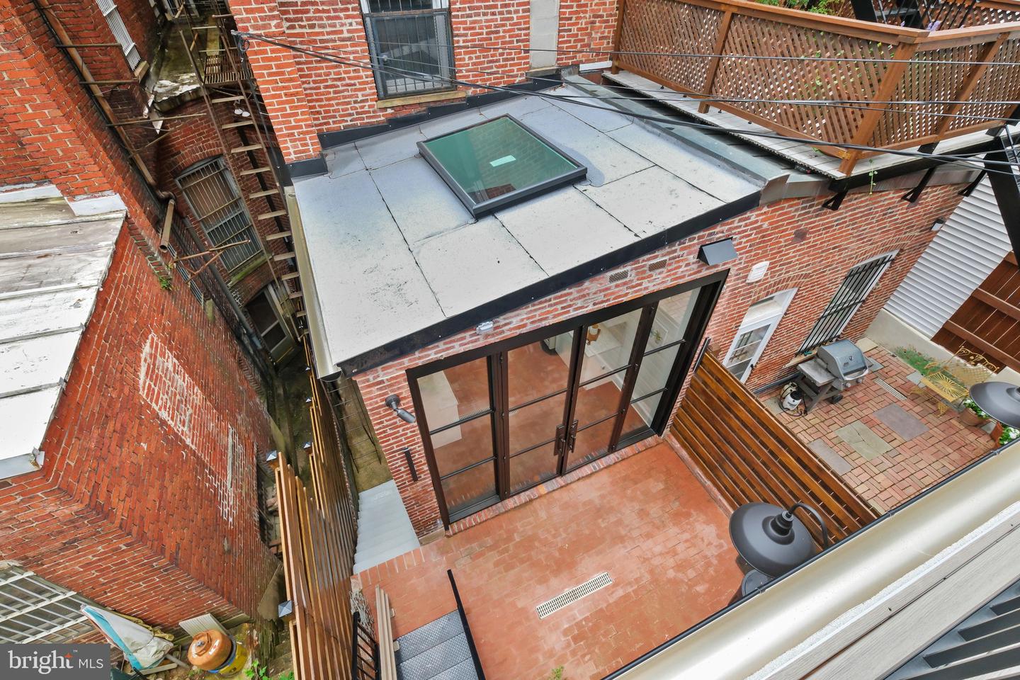 1845 VERNON ST NW, WASHINGTON, District Of Columbia 20009, 4 Bedrooms Bedrooms, ,3 BathroomsBathrooms,Residential,For sale,1845 VERNON ST NW,DCDC2208832 MLS # DCDC2208832