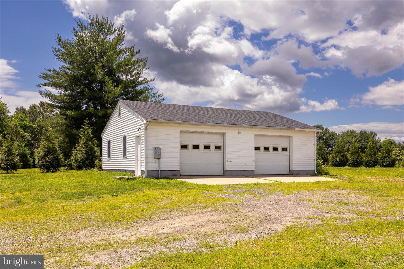 6417 COURTHOUSE RD, SPOTSYLVANIA, Virginia 22551, 3 Bedrooms Bedrooms, 6 Rooms Rooms,2 BathroomsBathrooms,Residential,For sale,6417 COURTHOUSE RD,VASP2034572 MLS # VASP2034572