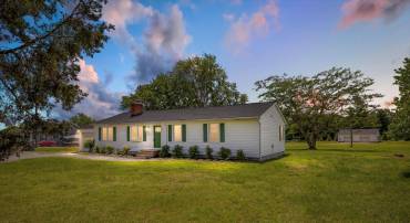 6417 COURTHOUSE RD, SPOTSYLVANIA, Virginia 22551, 3 Bedrooms Bedrooms, 6 Rooms Rooms,2 BathroomsBathrooms,Residential,For sale,6417 COURTHOUSE RD,VASP2034572 MLS # VASP2034572