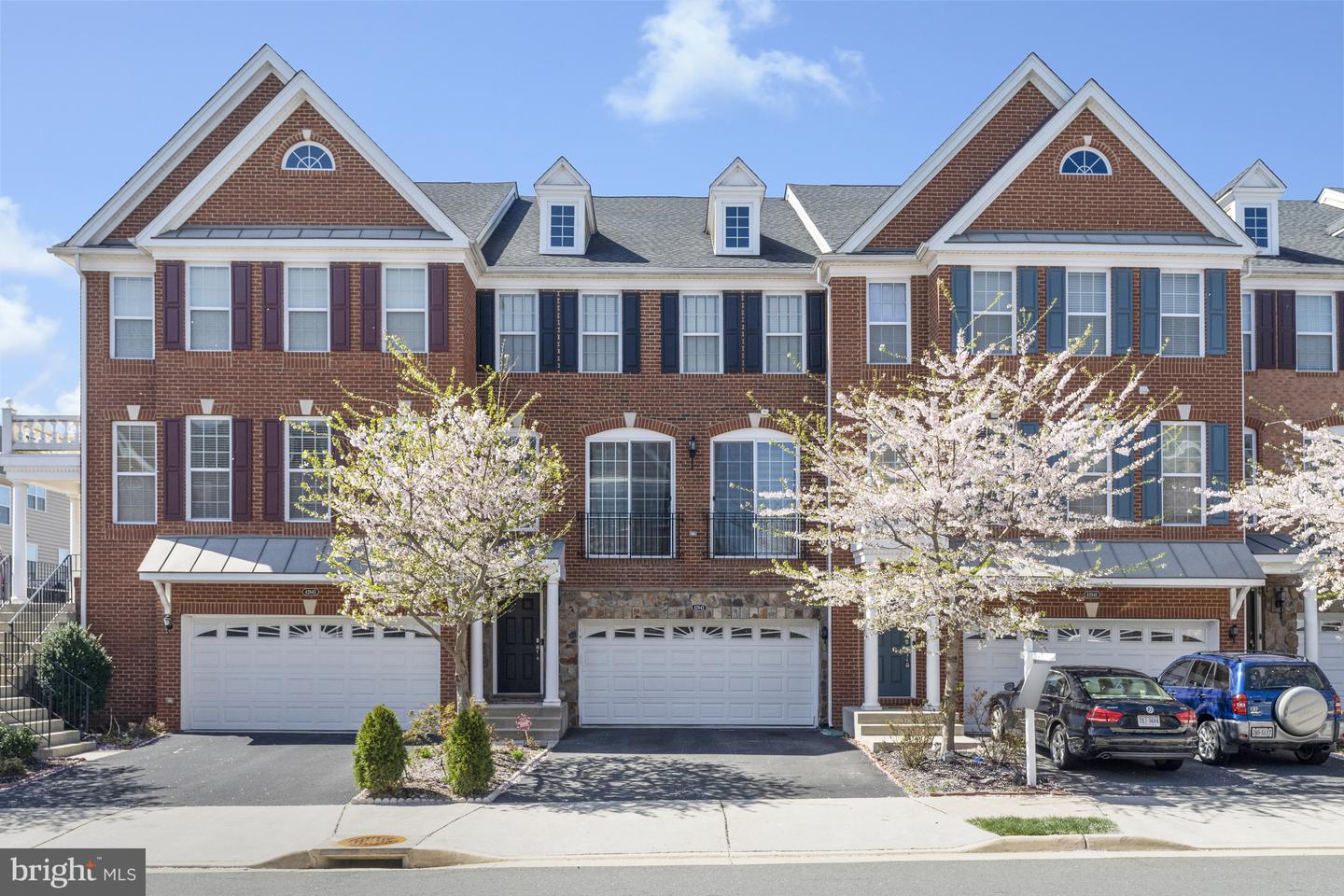 42841 EDGEGROVE HEIGHTS TER, ASHBURN, Virginia 20148, 3 Bedrooms Bedrooms, ,3 BathroomsBathrooms,Residential,For sale,42841 EDGEGROVE HEIGHTS TER,VALO2101562 MLS # VALO2101562