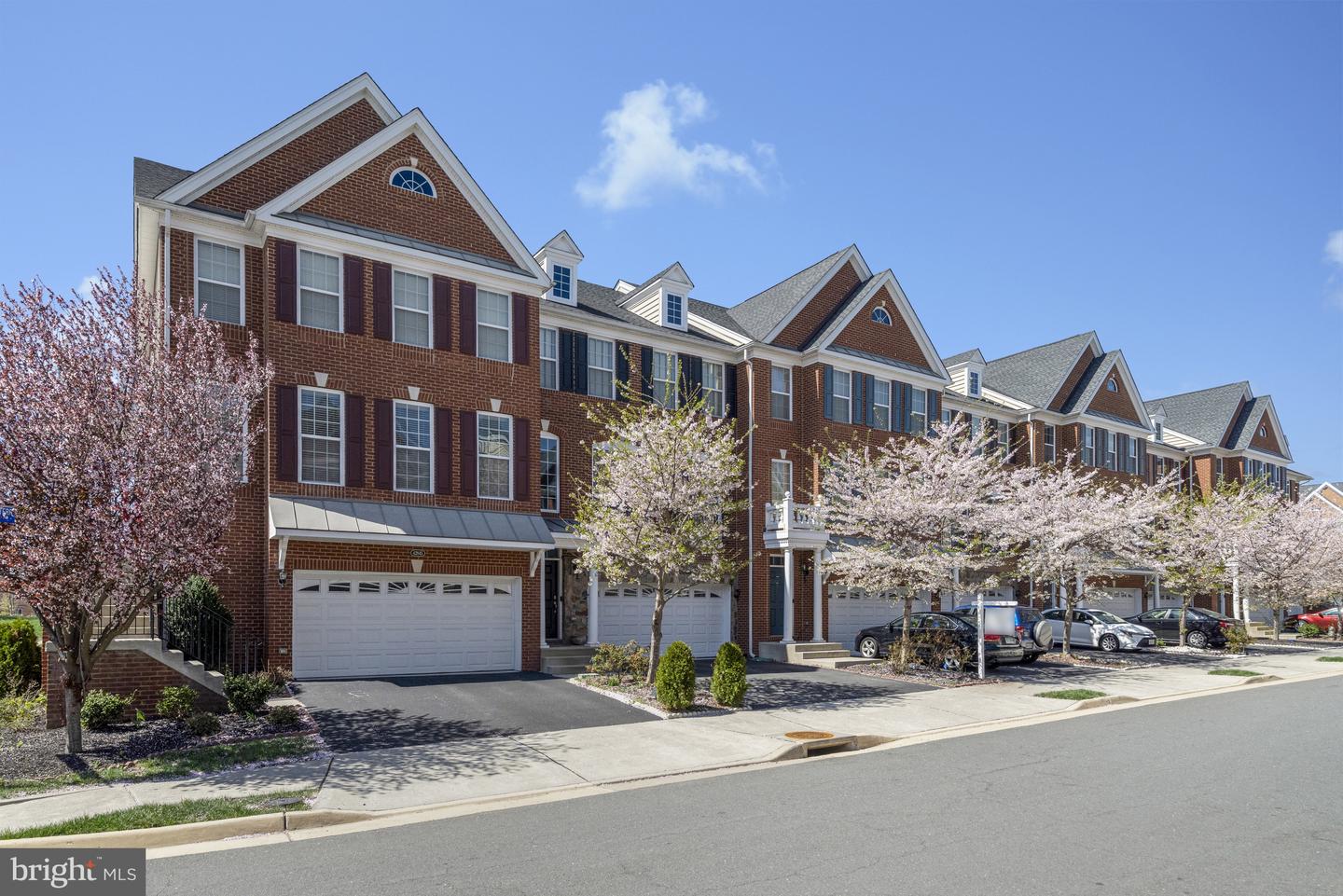 42841 EDGEGROVE HEIGHTS TER, ASHBURN, Virginia 20148, 3 Bedrooms Bedrooms, ,3 BathroomsBathrooms,Residential,For sale,42841 EDGEGROVE HEIGHTS TER,VALO2101562 MLS # VALO2101562