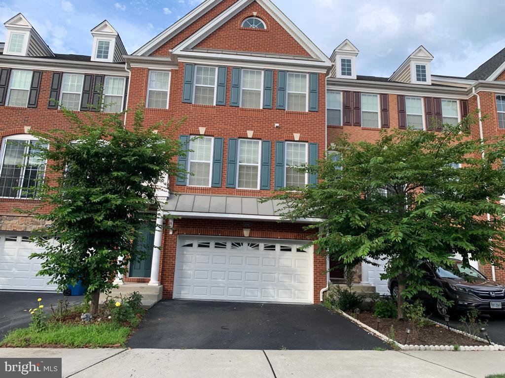 42841 EDGEGROVE HEIGHTS TER, ASHBURN, Virginia 20148, 3 Bedrooms Bedrooms, ,3 BathroomsBathrooms,Residential,For sale,42841 EDGEGROVE HEIGHTS TER,VALO2101562 MLS # VALO2101562
