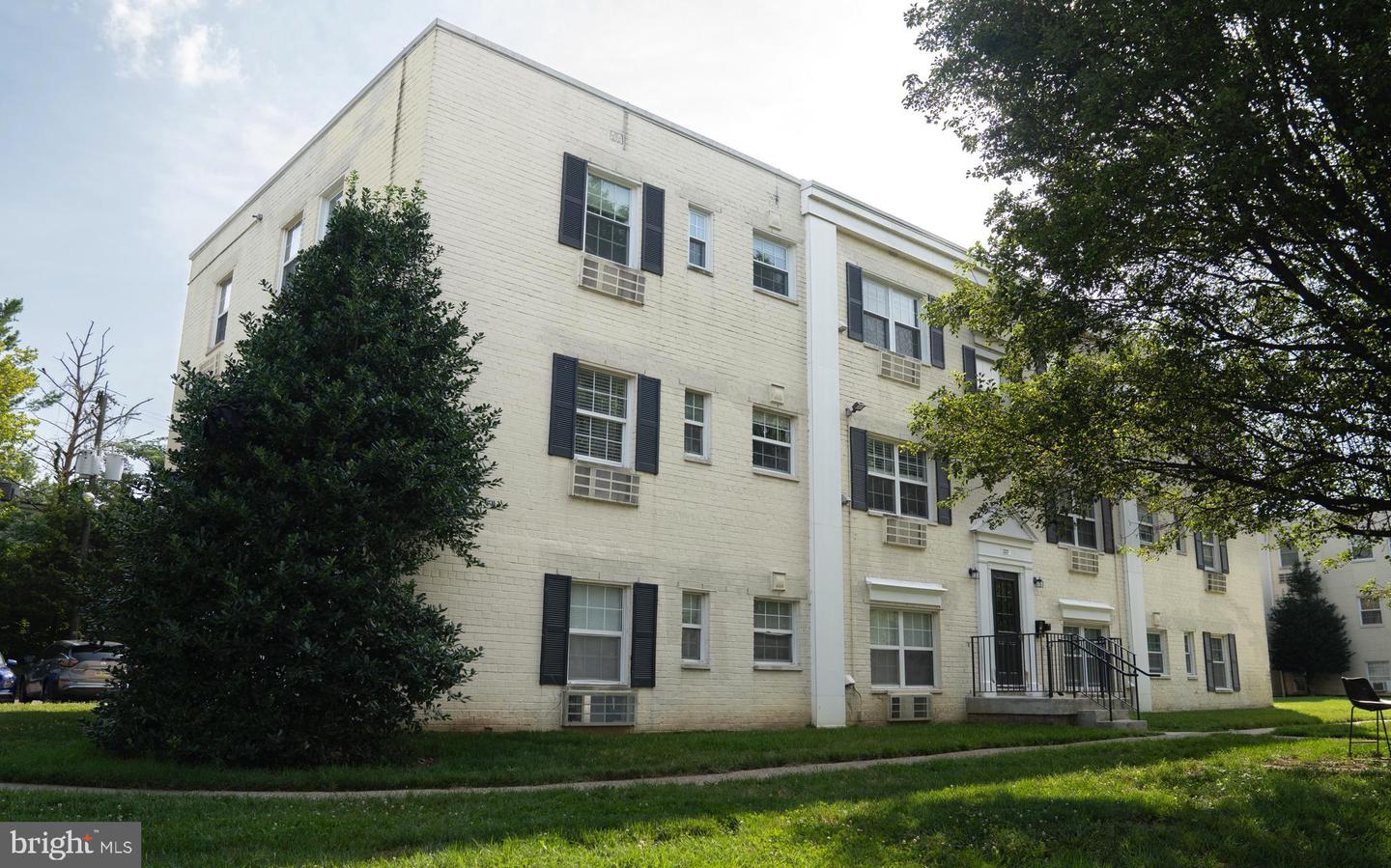2237 FARRINGTON AVE #06-201, ALEXANDRIA, Virginia 22303, 1 Bedroom Bedrooms, ,1 BathroomBathrooms,Residential,For sale,2237 FARRINGTON AVE #06-201,VAFX2254306 MLS # VAFX2254306