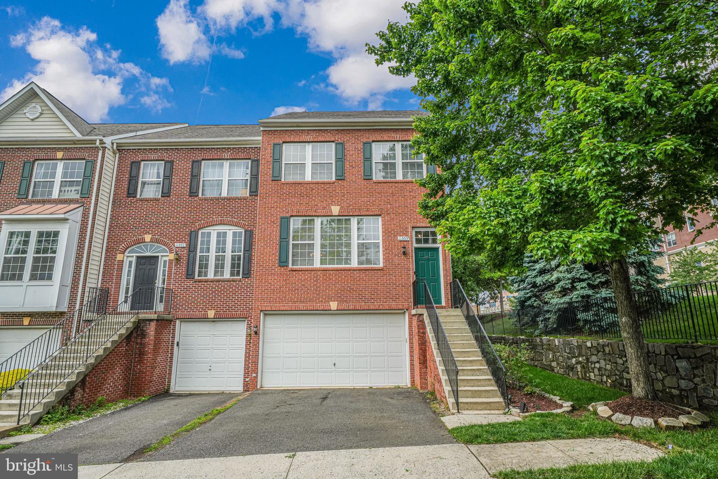 11559 CAVALIER LANDING CT, FAIRFAX, Virginia 22030, 3 Bedrooms Bedrooms, ,3 BathroomsBathrooms,Residential,For sale,11559 CAVALIER LANDING CT,VAFX2237818 MLS # VAFX2237818