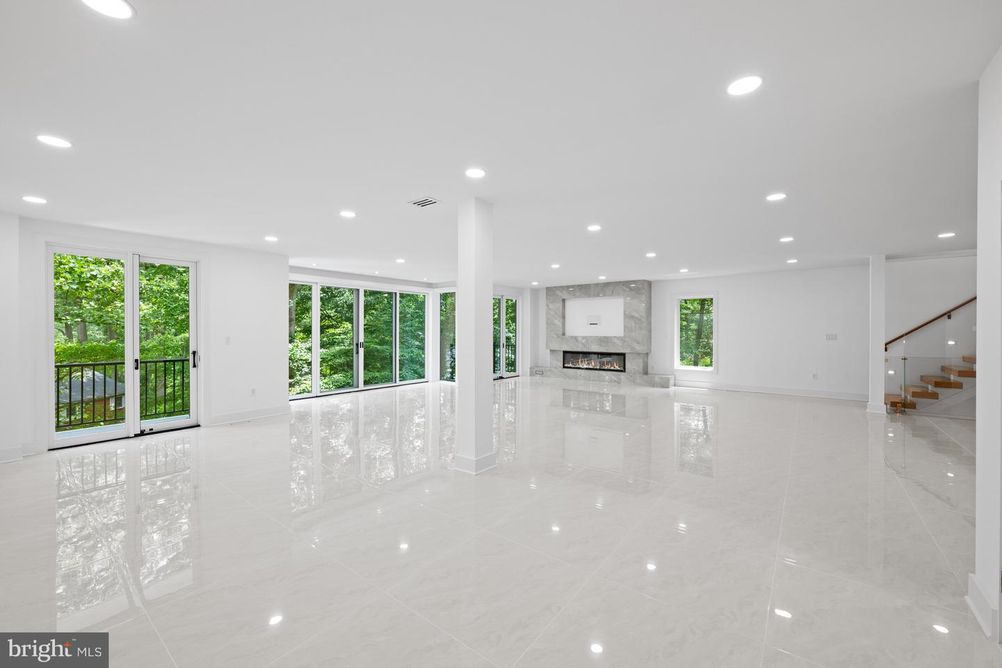 2321 N RICHMOND ST, ARLINGTON, Virginia 22207, 5 Bedrooms Bedrooms, ,5 BathroomsBathrooms,Residential,For sale,2321 N RICHMOND ST,VAAR2059680 MLS # VAAR2059680