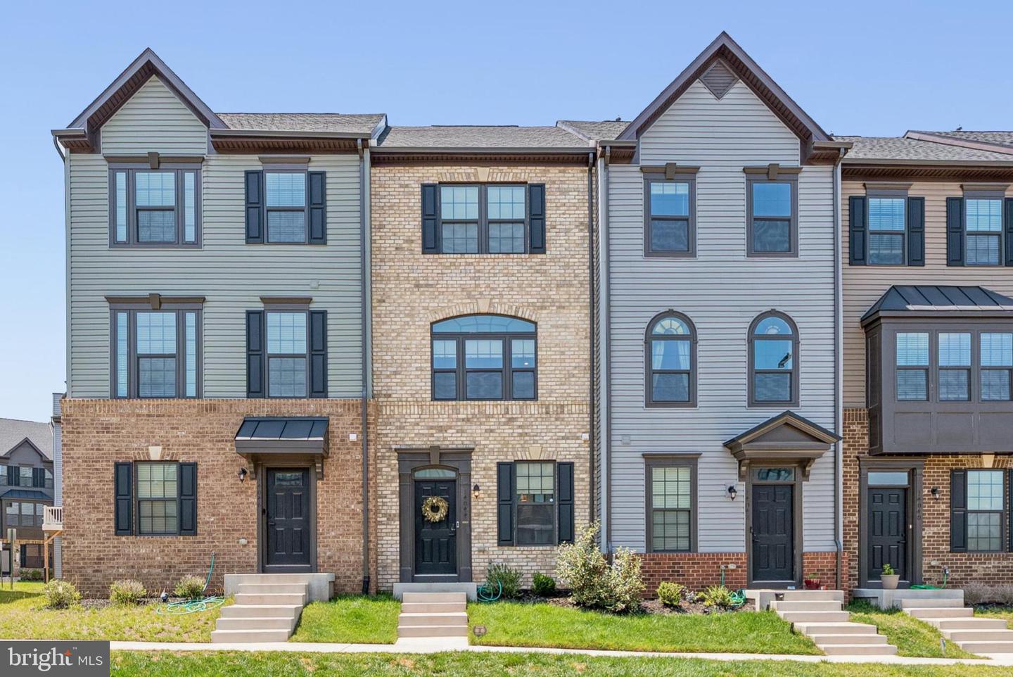 14044 SUNRISE VALLEY DRIVE, HERNDON, Virginia 20171, 3 Bedrooms Bedrooms, ,3 BathroomsBathrooms,Residential,For sale,14044 SUNRISE VALLEY DRIVE,VAFX2252732 MLS # VAFX2252732