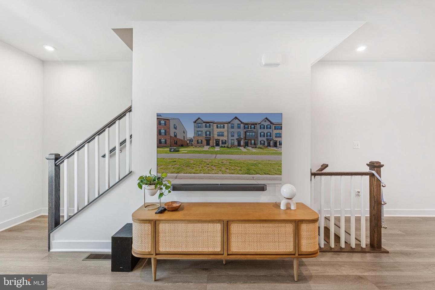 14044 SUNRISE VALLEY DRIVE, HERNDON, Virginia 20171, 3 Bedrooms Bedrooms, ,3 BathroomsBathrooms,Residential,For sale,14044 SUNRISE VALLEY DRIVE,VAFX2252732 MLS # VAFX2252732
