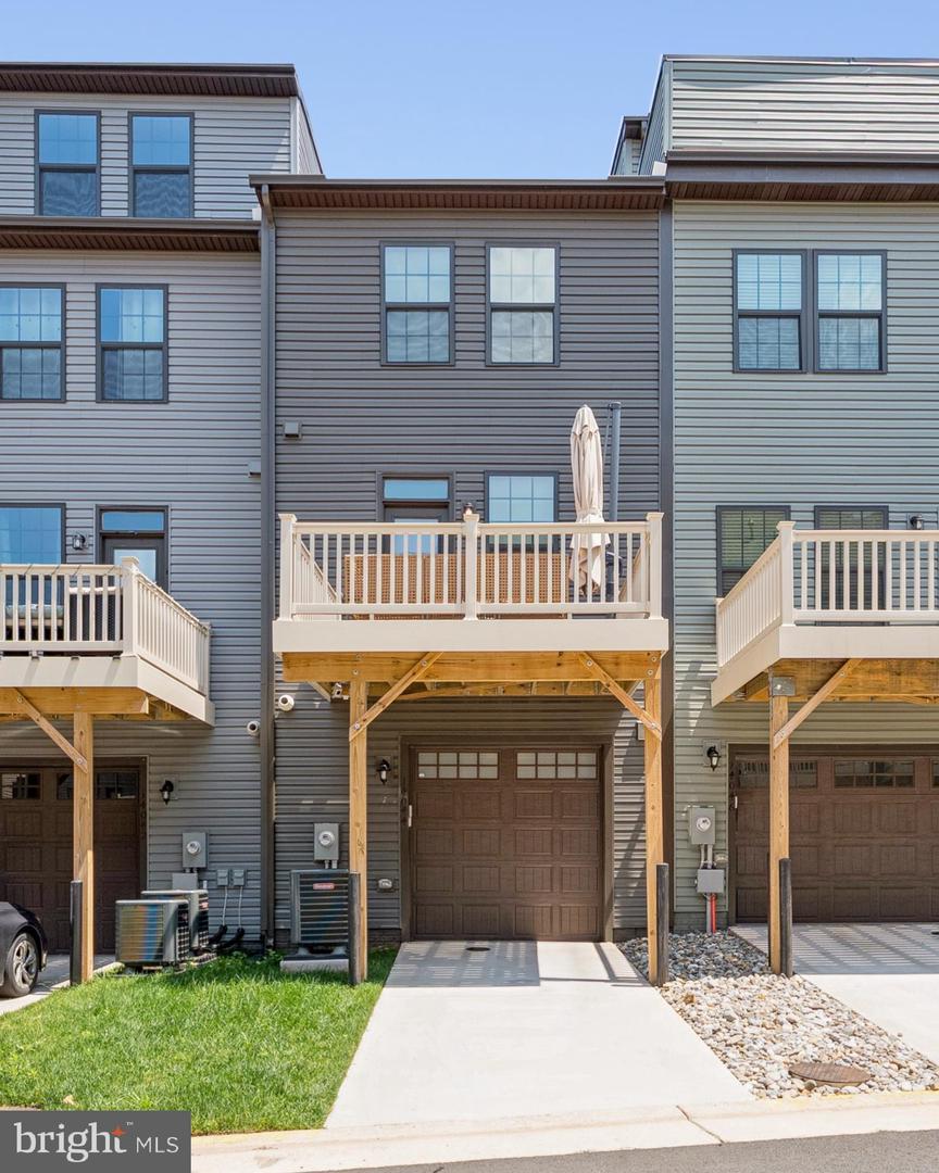 14044 SUNRISE VALLEY DRIVE, HERNDON, Virginia 20171, 3 Bedrooms Bedrooms, ,3 BathroomsBathrooms,Residential,For sale,14044 SUNRISE VALLEY DRIVE,VAFX2252732 MLS # VAFX2252732