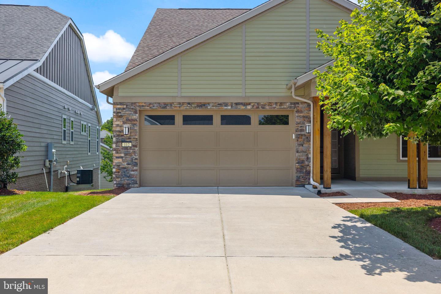 112 FLYCATCHER WAY, LAKE FREDERICK, Virginia 22630, 3 Bedrooms Bedrooms, ,3 BathroomsBathrooms,Residential,For sale,112 FLYCATCHER WAY,VAFV2035244 MLS # VAFV2035244