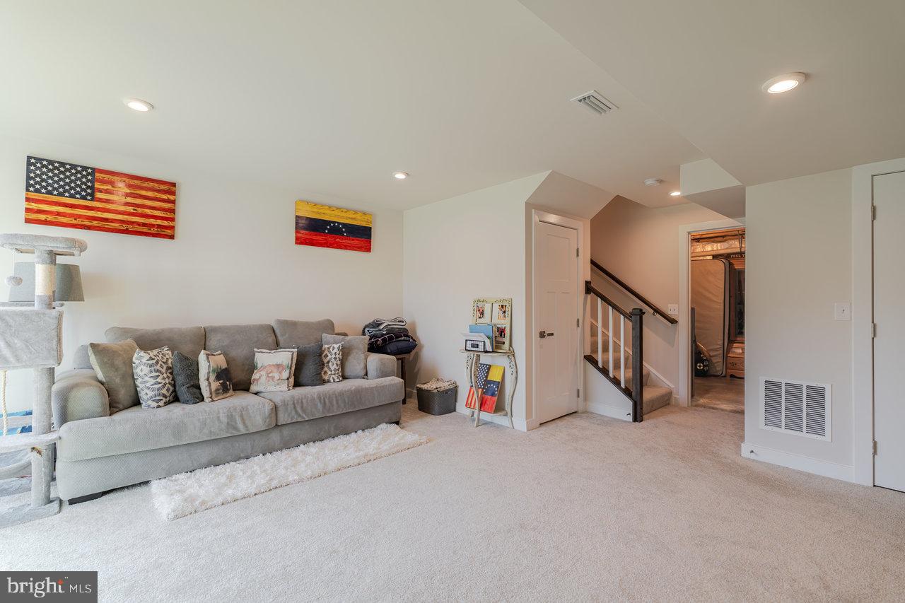 2758 DORVAL ROAD, HARRISONBURG, Virginia 22801, 5 Bedrooms Bedrooms, ,3 BathroomsBathrooms,Residential,For sale,2758 DORVAL ROAD,VAHC2000438 MLS # VAHC2000438