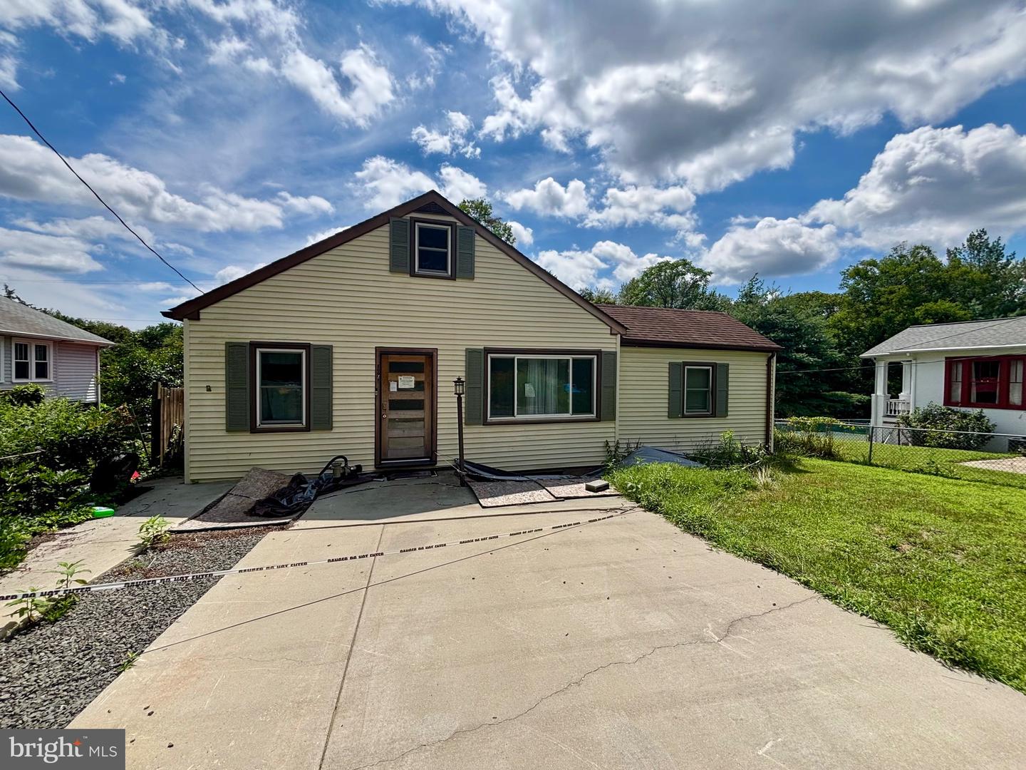 1021 CLEARVIEW AVE, FREDERICKSBURG, Virginia 22405, 3 Bedrooms Bedrooms, ,1 BathroomBathrooms,Residential,For sale,1021 CLEARVIEW AVE,VAST2040564 MLS # VAST2040564