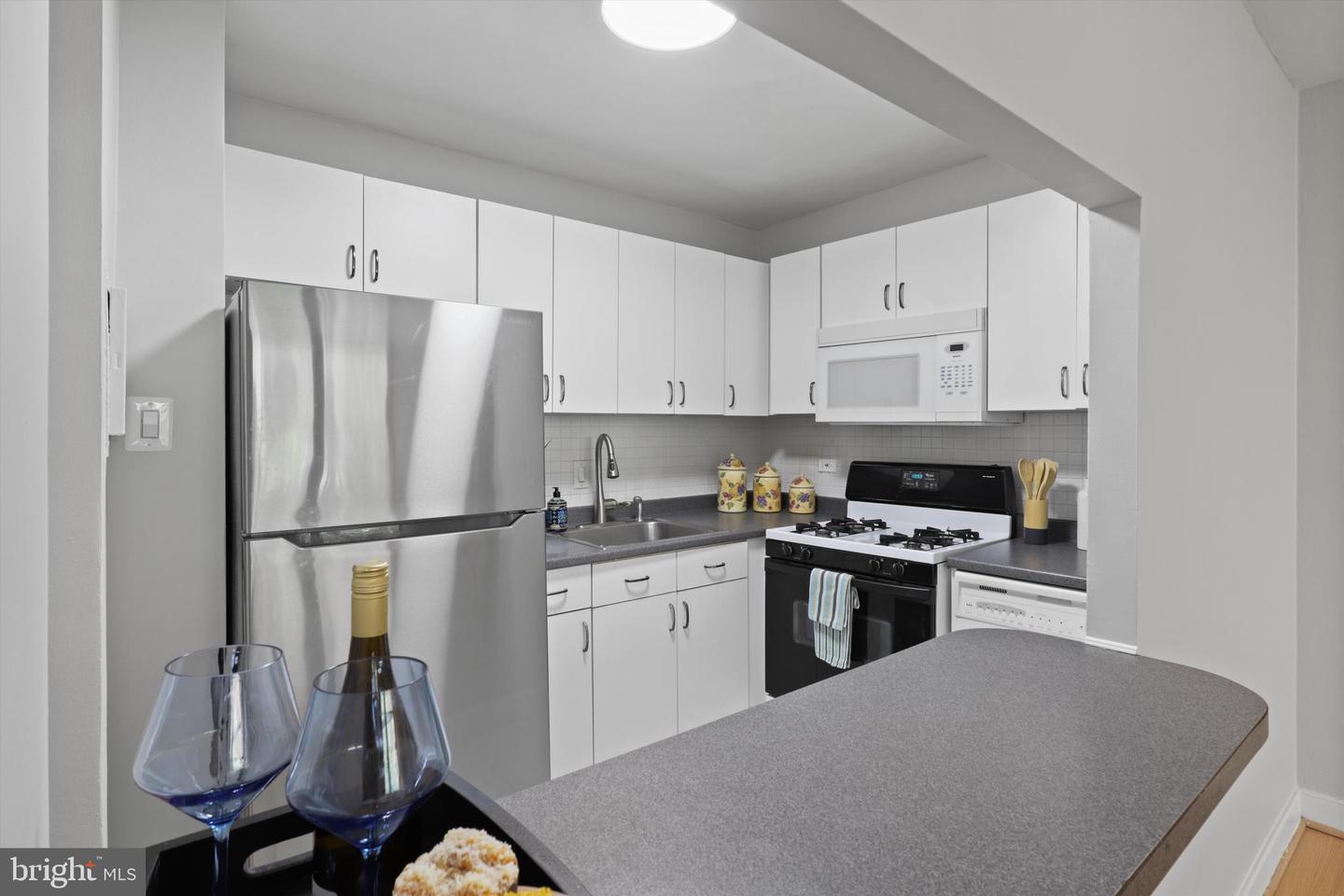 1260 21ST ST NW #108, WASHINGTON, District Of Columbia 20036, 1 Bedroom Bedrooms, ,1 BathroomBathrooms,Residential,For sale,1260 21ST ST NW #108,DCDC2209388 MLS # DCDC2209388