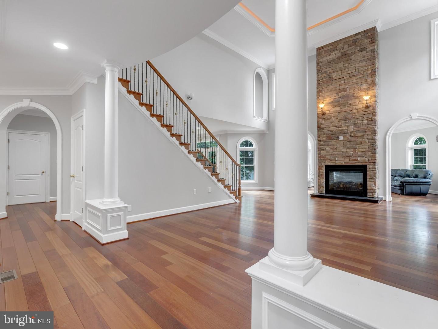 6529 FAIRLAWN DR, MCLEAN, Virginia 22101, 6 Bedrooms Bedrooms, ,5 BathroomsBathrooms,Residential,For sale,6529 FAIRLAWN DR,VAFX2254432 MLS # VAFX2254432