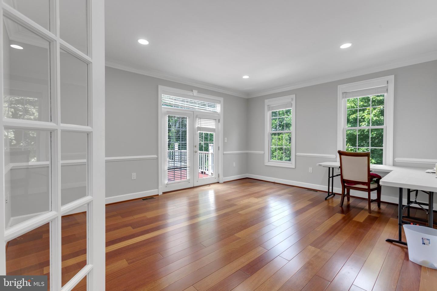 6529 FAIRLAWN DR, MCLEAN, Virginia 22101, 6 Bedrooms Bedrooms, ,5 BathroomsBathrooms,Residential,For sale,6529 FAIRLAWN DR,VAFX2254432 MLS # VAFX2254432