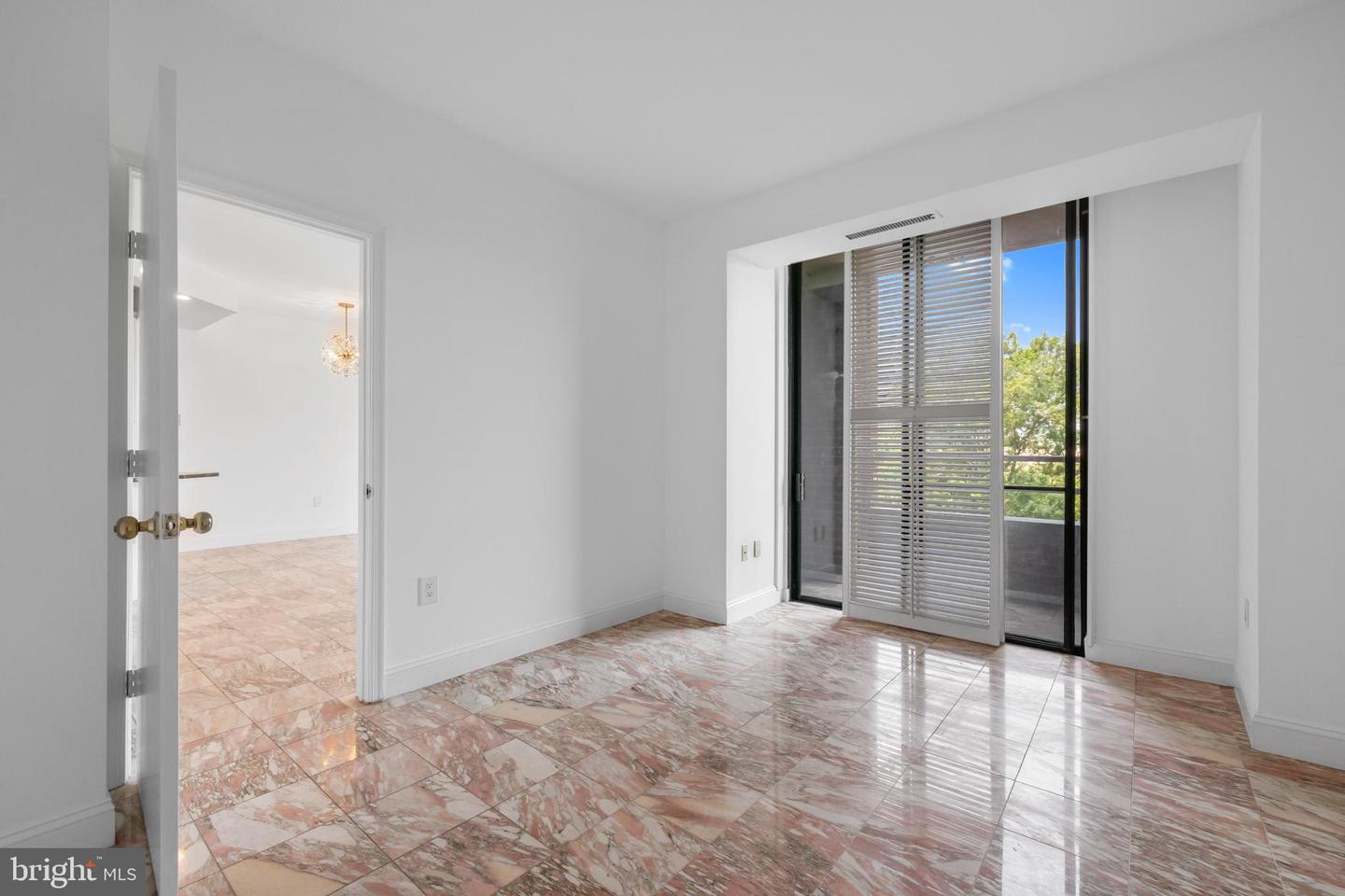 955 26TH ST NW #608, WASHINGTON, District Of Columbia 20037, 1 Bedroom Bedrooms, ,1 BathroomBathrooms,Residential,For sale,955 26TH ST NW #608,DCDC2209536 MLS # DCDC2209536