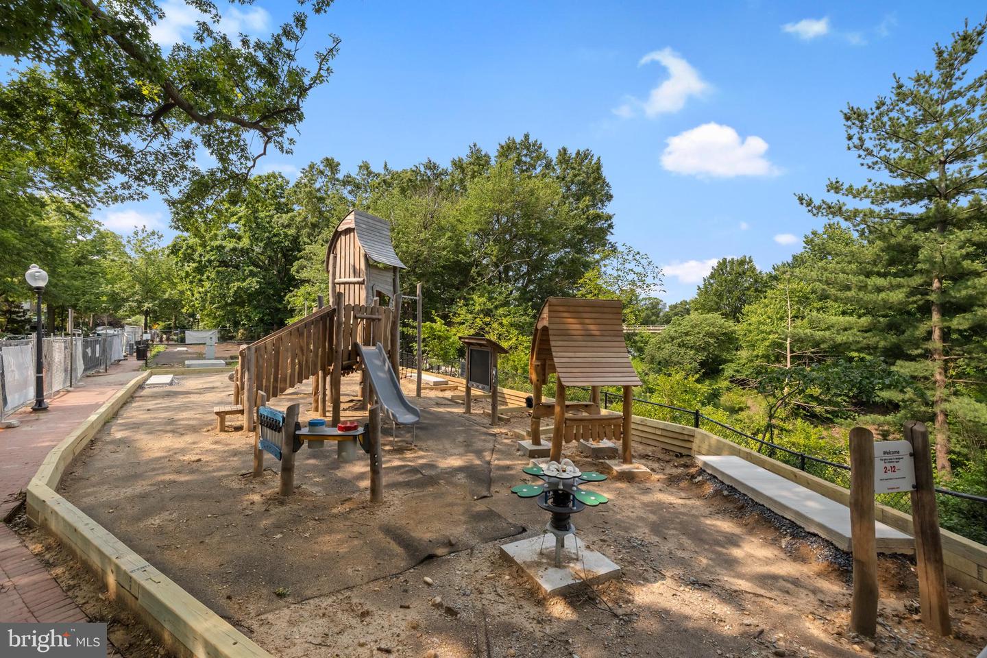 955 26TH ST NW #608, WASHINGTON, District Of Columbia 20037, 1 Bedroom Bedrooms, ,1 BathroomBathrooms,Residential,For sale,955 26TH ST NW #608,DCDC2209536 MLS # DCDC2209536