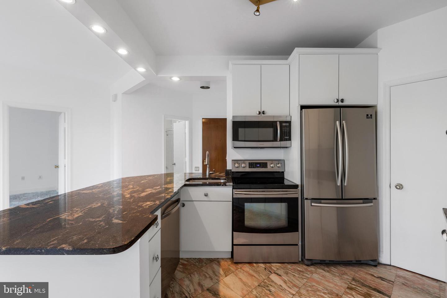 955 26TH ST NW #608, WASHINGTON, District Of Columbia 20037, 1 Bedroom Bedrooms, ,1 BathroomBathrooms,Residential,For sale,955 26TH ST NW #608,DCDC2209536 MLS # DCDC2209536