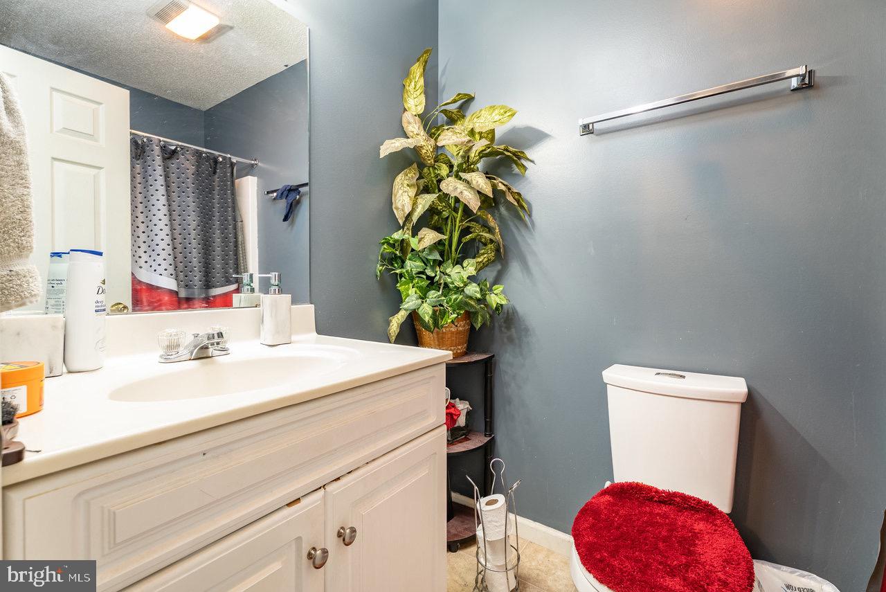 1373 GOLDFINCH DR, HARRISONBURG, Virginia 22802, 3 Bedrooms Bedrooms, ,2 BathroomsBathrooms,Residential,For sale,1373 GOLDFINCH DR,VAHC2000440 MLS # VAHC2000440