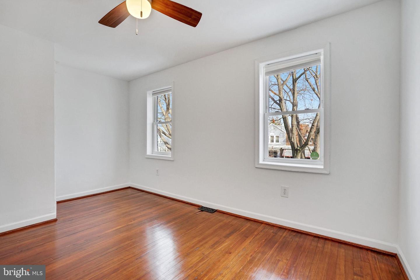 5232 5TH ST NW, WASHINGTON, District Of Columbia 20011, 3 Bedrooms Bedrooms, ,2 BathroomsBathrooms,Residential,For sale,5232 5TH ST NW,DCDC2192812 MLS # DCDC2192812
