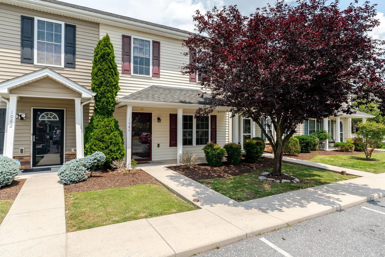 1084 CHERRYBROOK DR, HARRISONBURG, Virginia 22802, 3 Bedrooms Bedrooms, ,2 BathroomsBathrooms,Residential,1084 CHERRYBROOK DR,666530 MLS # 666530