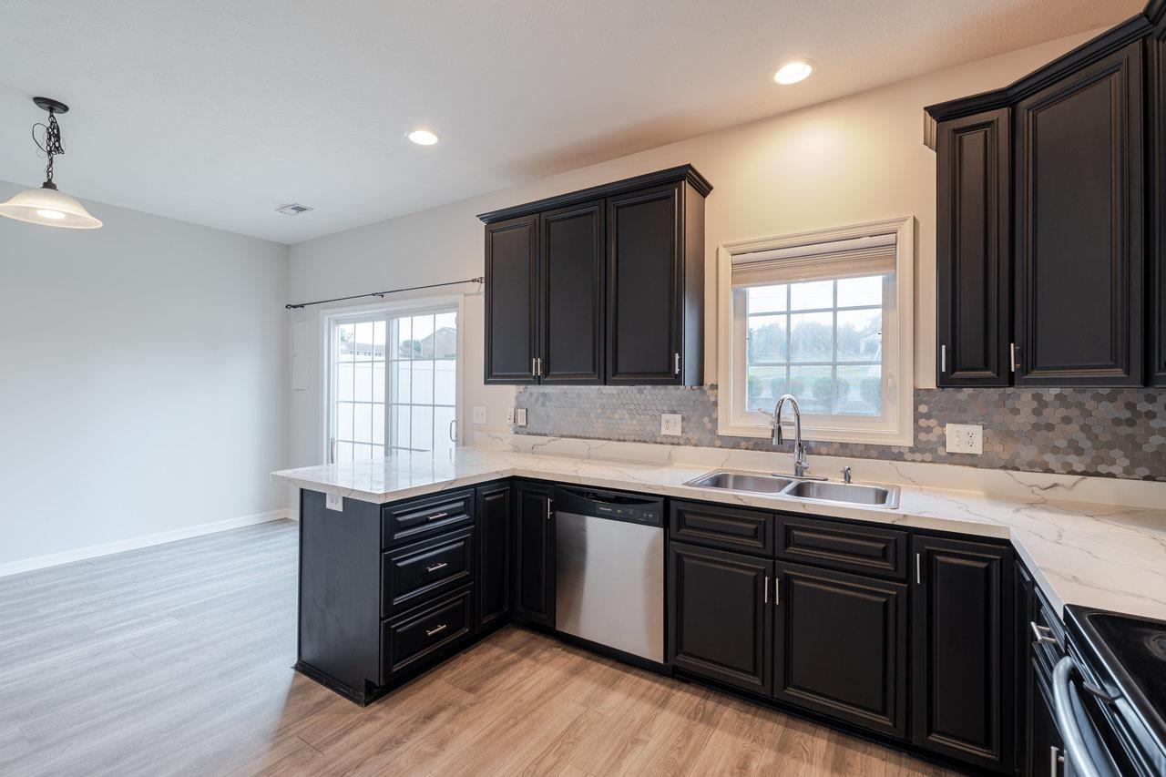 1084 CHERRYBROOK DR, HARRISONBURG, Virginia 22802, 3 Bedrooms Bedrooms, ,2 BathroomsBathrooms,Residential,1084 CHERRYBROOK DR,666530 MLS # 666530