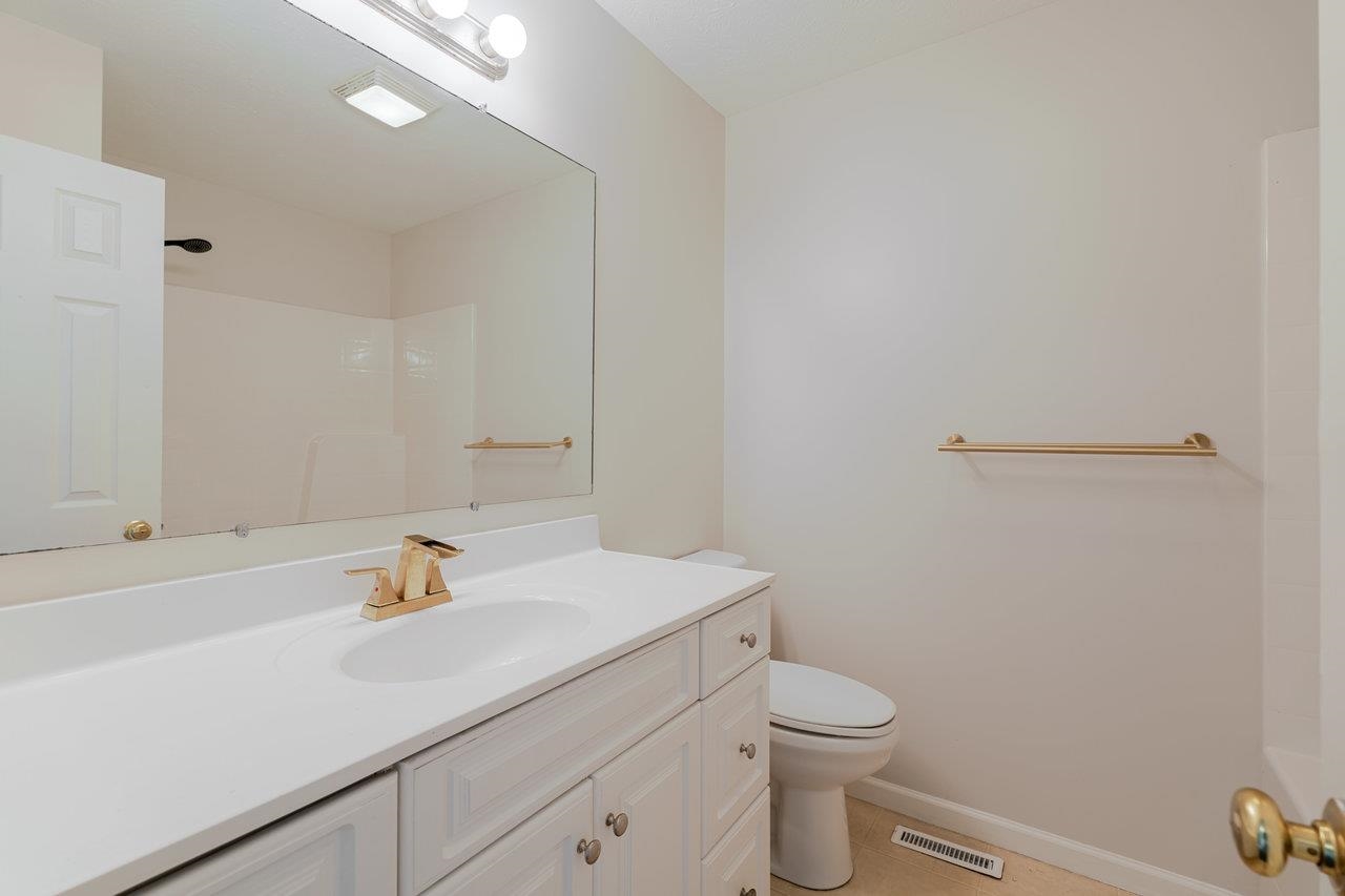 1084 CHERRYBROOK DR, HARRISONBURG, Virginia 22802, 3 Bedrooms Bedrooms, ,2 BathroomsBathrooms,Residential,1084 CHERRYBROOK DR,666530 MLS # 666530