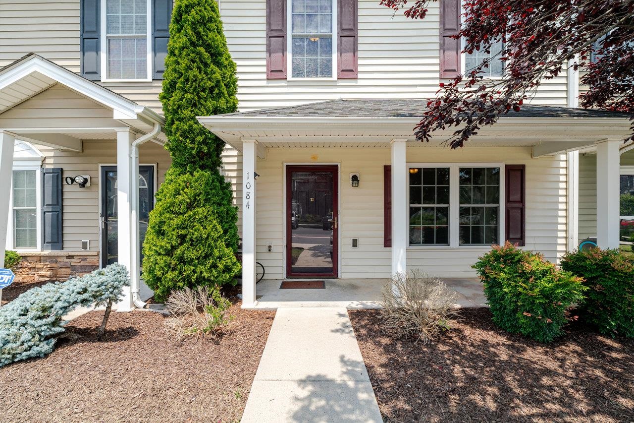 1084 CHERRYBROOK DR, HARRISONBURG, Virginia 22802, 3 Bedrooms Bedrooms, ,2 BathroomsBathrooms,Residential,1084 CHERRYBROOK DR,666530 MLS # 666530