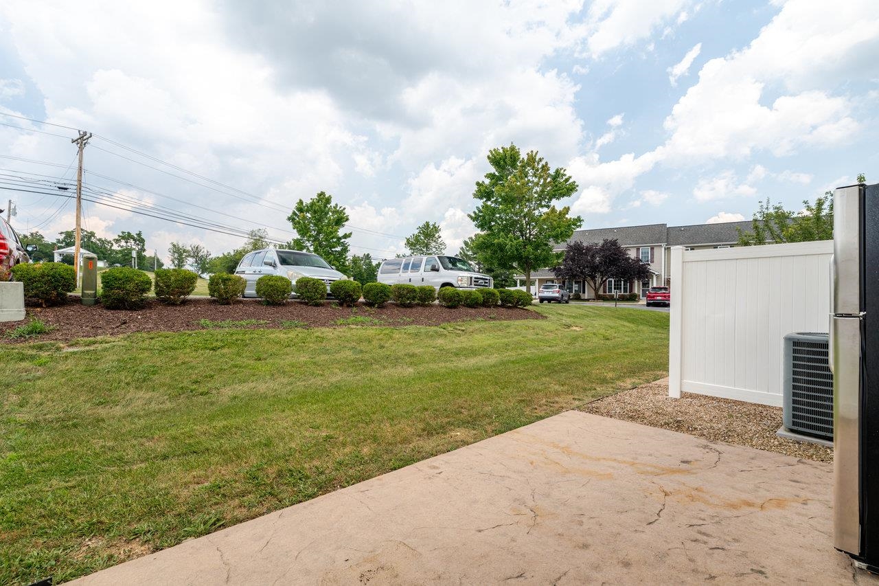 1084 CHERRYBROOK DR, HARRISONBURG, Virginia 22802, 3 Bedrooms Bedrooms, ,2 BathroomsBathrooms,Residential,1084 CHERRYBROOK DR,666530 MLS # 666530