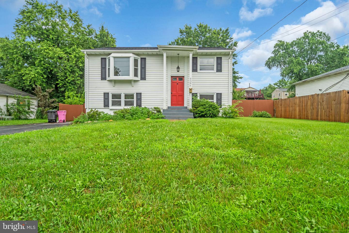 9507 LOMOND DR, MANASSAS, Virginia 20109, 4 Bedrooms Bedrooms, ,2 BathroomsBathrooms,Residential,For sale,9507 LOMOND DR,VAPW2095492 MLS # VAPW2095492