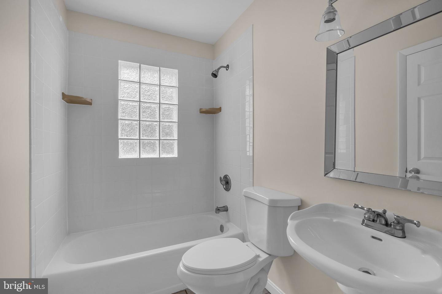 9507 LOMOND DR, MANASSAS, Virginia 20109, 4 Bedrooms Bedrooms, ,2 BathroomsBathrooms,Residential,For sale,9507 LOMOND DR,VAPW2095492 MLS # VAPW2095492
