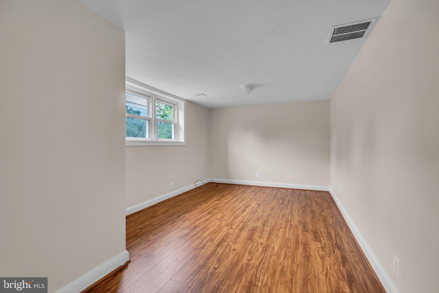 9507 LOMOND DR, MANASSAS, Virginia 20109, 4 Bedrooms Bedrooms, ,2 BathroomsBathrooms,Residential,For sale,9507 LOMOND DR,VAPW2095492 MLS # VAPW2095492