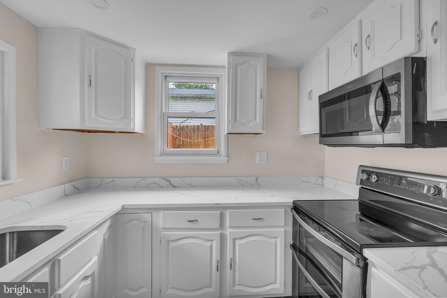 9507 LOMOND DR, MANASSAS, Virginia 20109, 4 Bedrooms Bedrooms, ,2 BathroomsBathrooms,Residential,For sale,9507 LOMOND DR,VAPW2095492 MLS # VAPW2095492