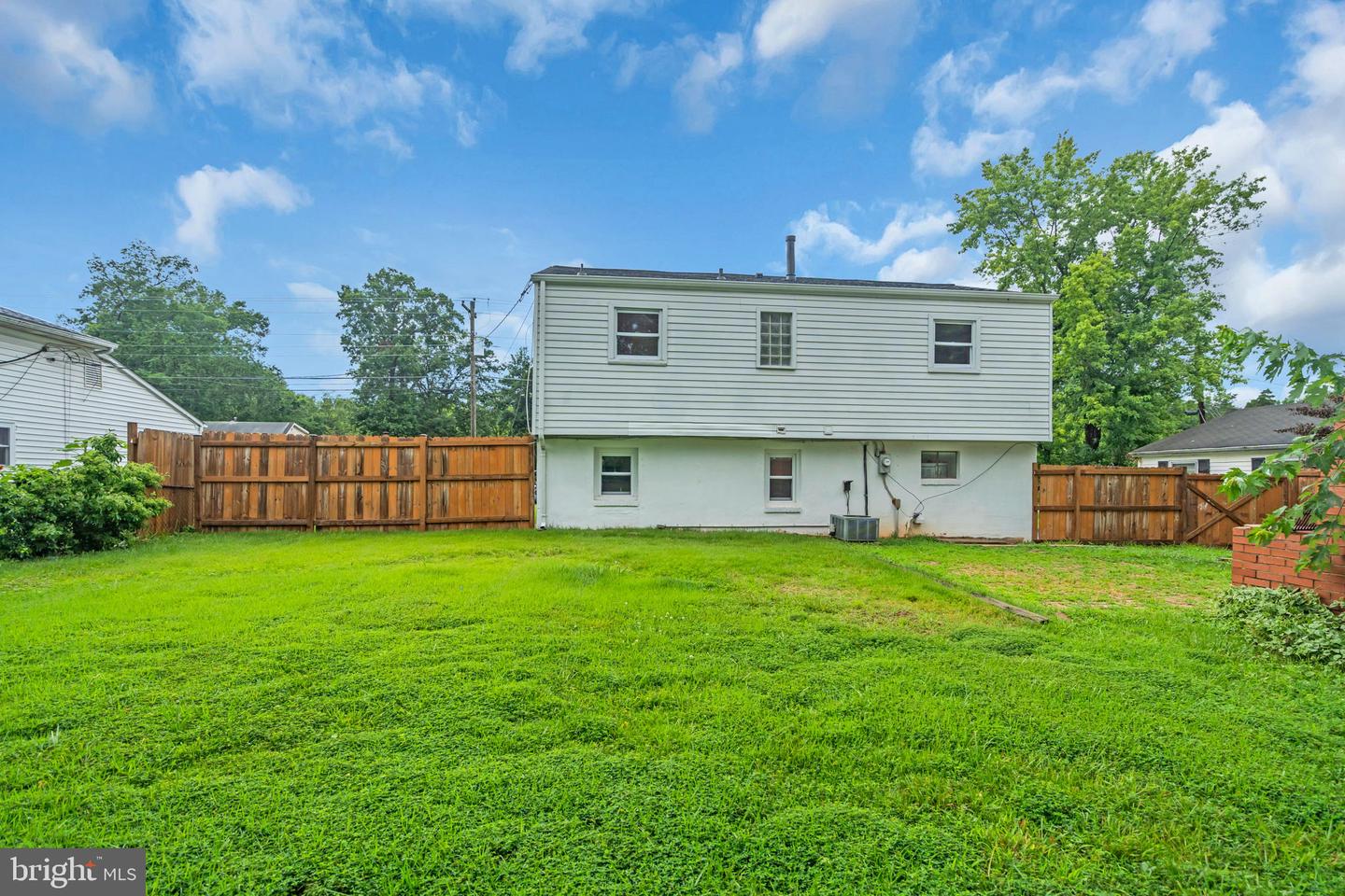 9507 LOMOND DR, MANASSAS, Virginia 20109, 4 Bedrooms Bedrooms, ,2 BathroomsBathrooms,Residential,For sale,9507 LOMOND DR,VAPW2095492 MLS # VAPW2095492
