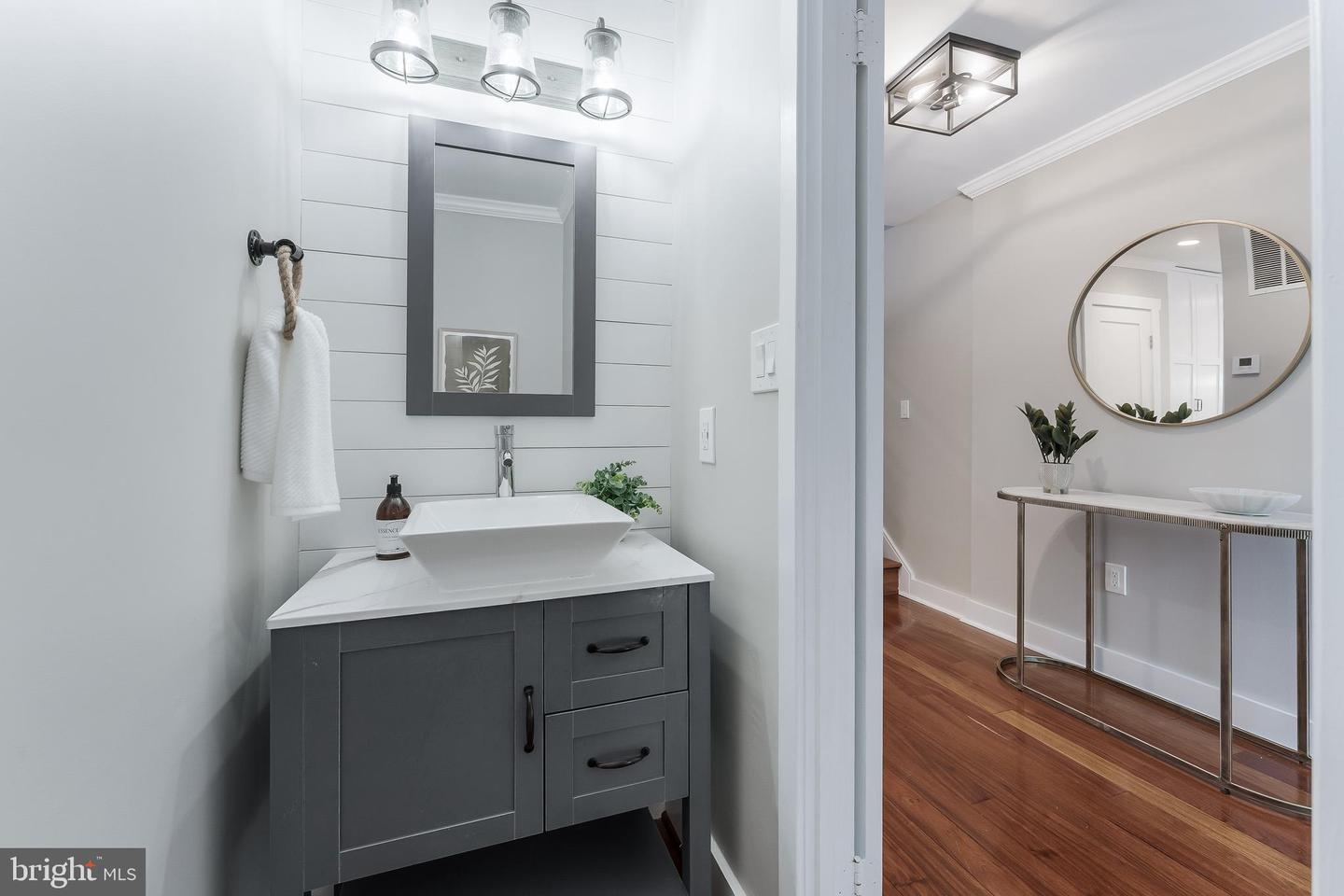 2003 LAKEBREEZE WAY, RESTON, Virginia 20191, 4 Bedrooms Bedrooms, ,3 BathroomsBathrooms,Residential,For sale,2003 LAKEBREEZE WAY,VAFX2249232 MLS # VAFX2249232
